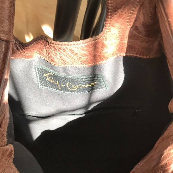 Foley and Corinna Tote - Picture 3 of 3